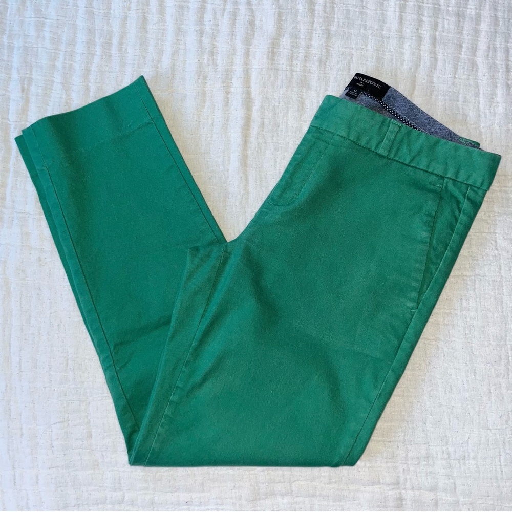 Banana Republic Pine Green Avery Fit Pants, size 0